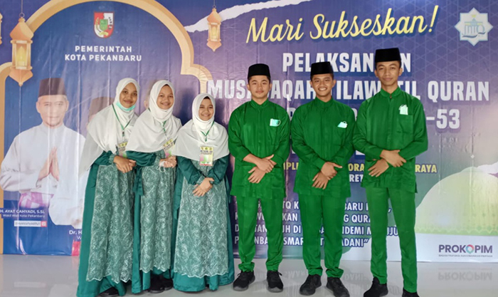 Tim Syarhil Putri SMA Babussalam Raih Juara Tiga Di MTQ Kota Pekanbaru
