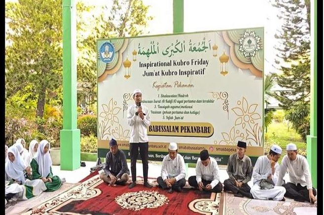 Motivasi dari Guru yang Dikenal Rendah Hati dan Visioner: Inspirasi Kehidupan dari Sebatang Pohon