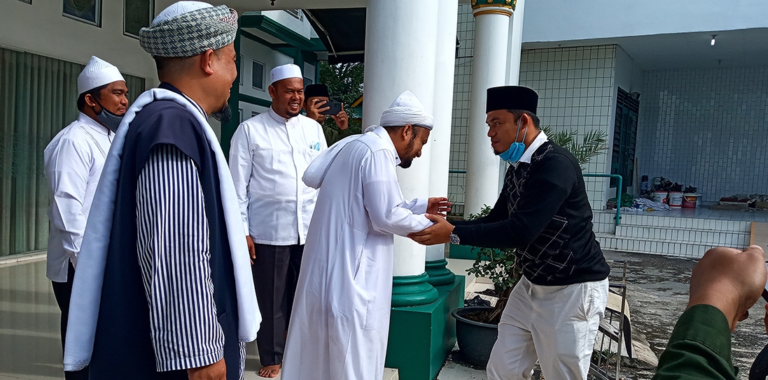 Buya Dr. Arrazy Hasyim Bersilaturrahim Ke Pondok Pesantren Babussalam Pekanbaru