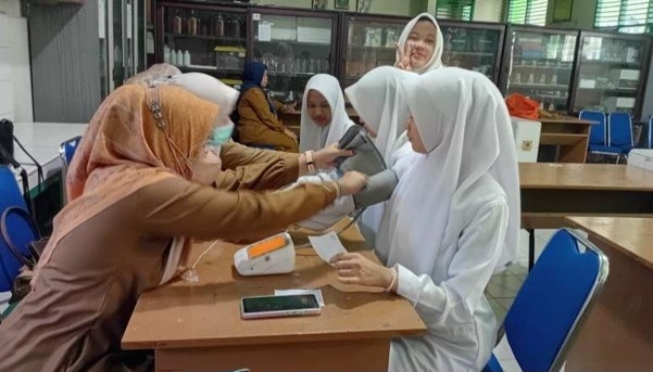 SMA Babussalam Gandeng Puskesmas Sidomulyo Barat untuk Pemeriksaan Kesehatan Santri