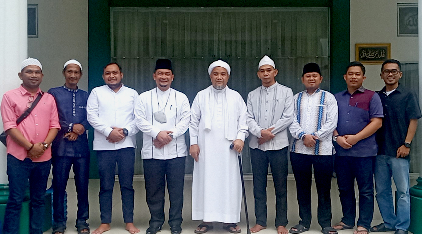 Tuan Guru Syekh H Ismail Royan Terima Kunjungan Silaturahim Kepala Bapenda Provinsi Riau