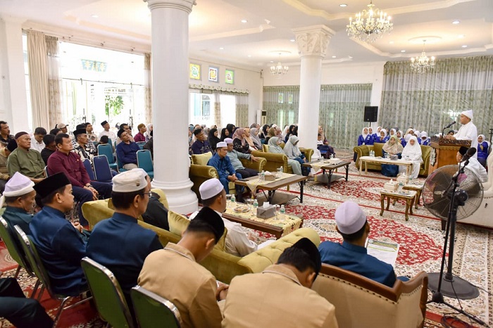 Sekolahkan Anak di Pesantren bagian dari Tegakkan Panji-Panji Allah