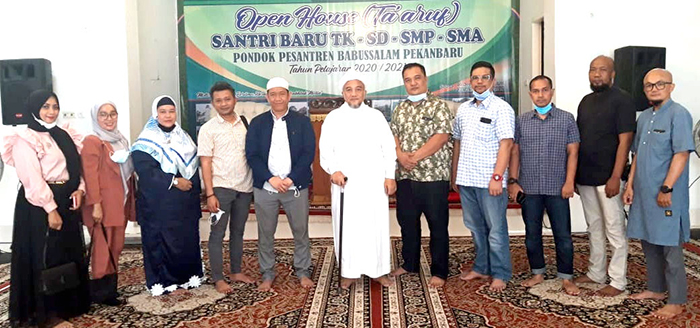 Tuan Guru Syekh Haji Ismail Royan Menerima Kunjungan Sejumlah Pengurus BPD HIPMI Riau