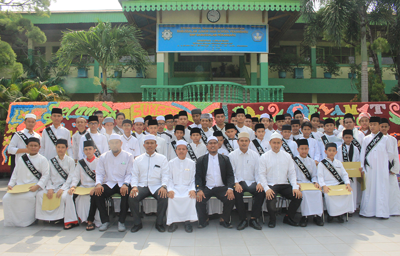Ratusan Santri Kelas IX SMP Babussalam Khatam Al-Qur'an dan Wisuda Tahfiz Perdana