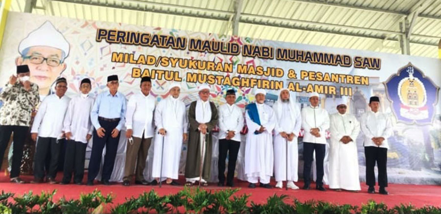 Tuan Guru Syekh H Ismail Royan Hadiri Maulid Nabi di Pesantren Baitul Mustaghfirin Al Amir, Medan