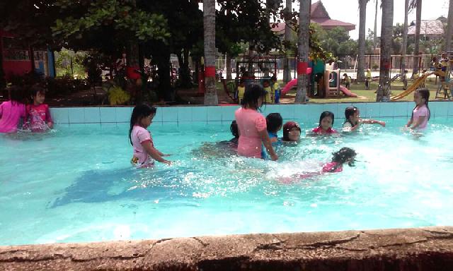 Berenang Kegiatan yang Diminati Sekaligus Bermanfaat bagi Murid TK