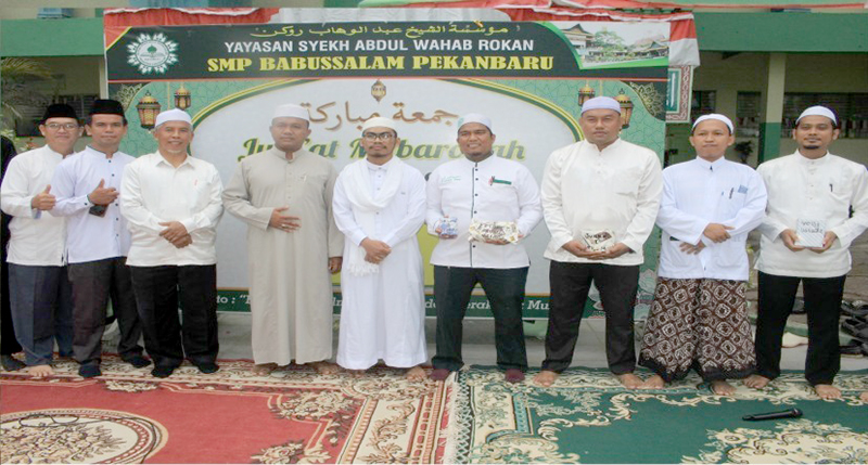 Jumat Mubarokah SMP Babussalam Diisi Motivasi Dari Ustadz Rahmadin, Yang Sedang Kuliah di Yaman